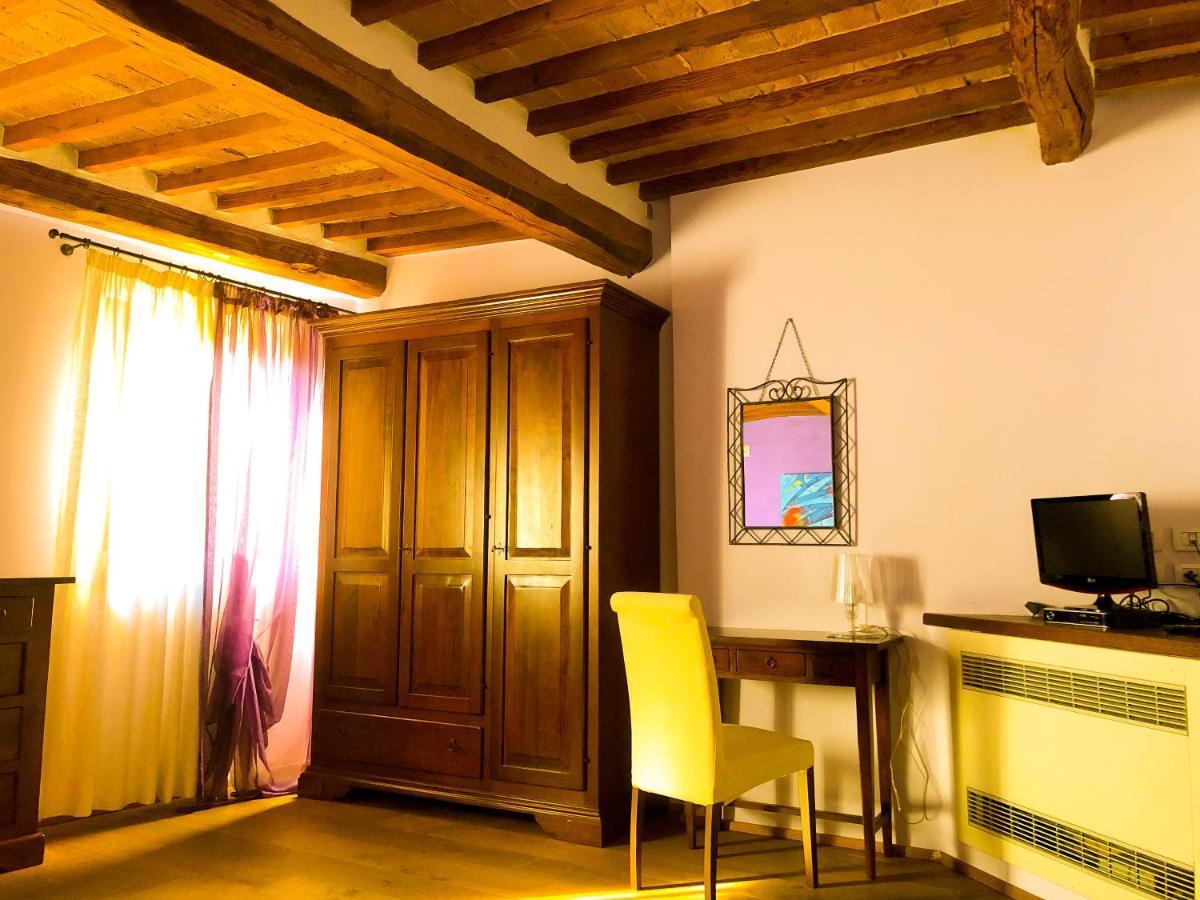 Il Corso Di Montepulciano Bed & Breakfast Exterior foto